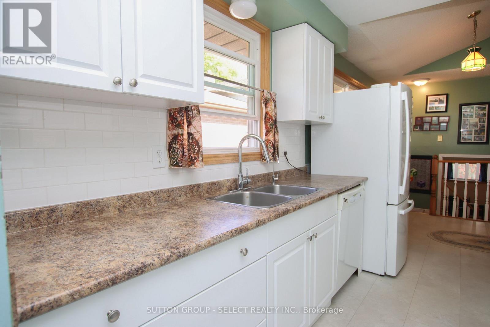 28 Corinth Court Property Photo 6