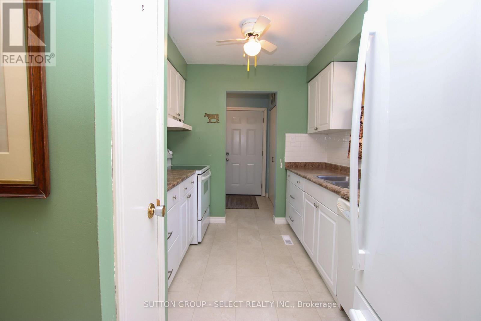 28 Corinth Court Property Photo 8