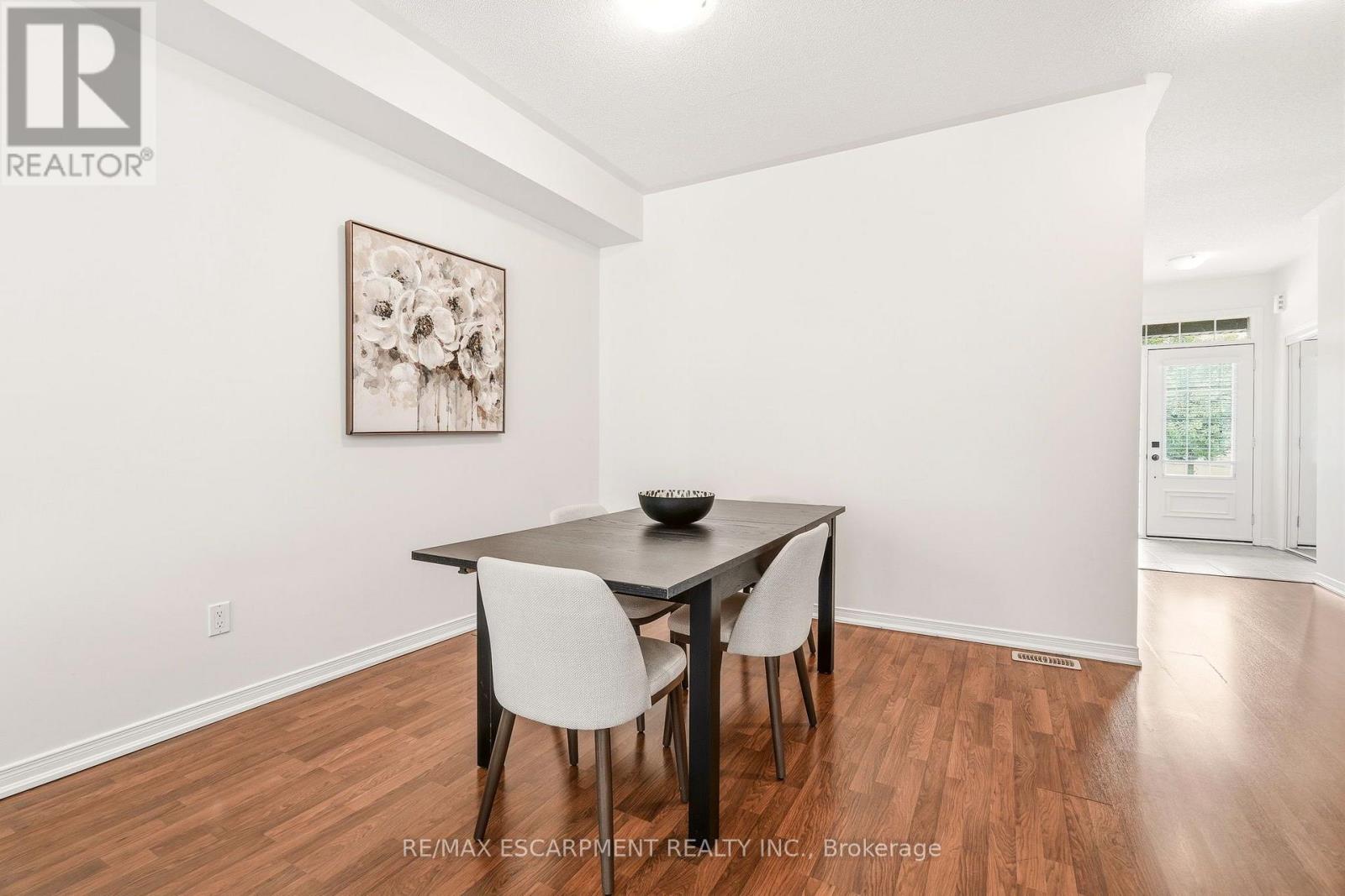 215 Nisbet Boulevard Property Photo 8