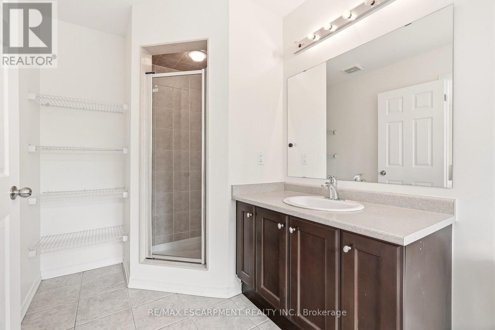 215 Nisbet Boulevard Property Photo 29