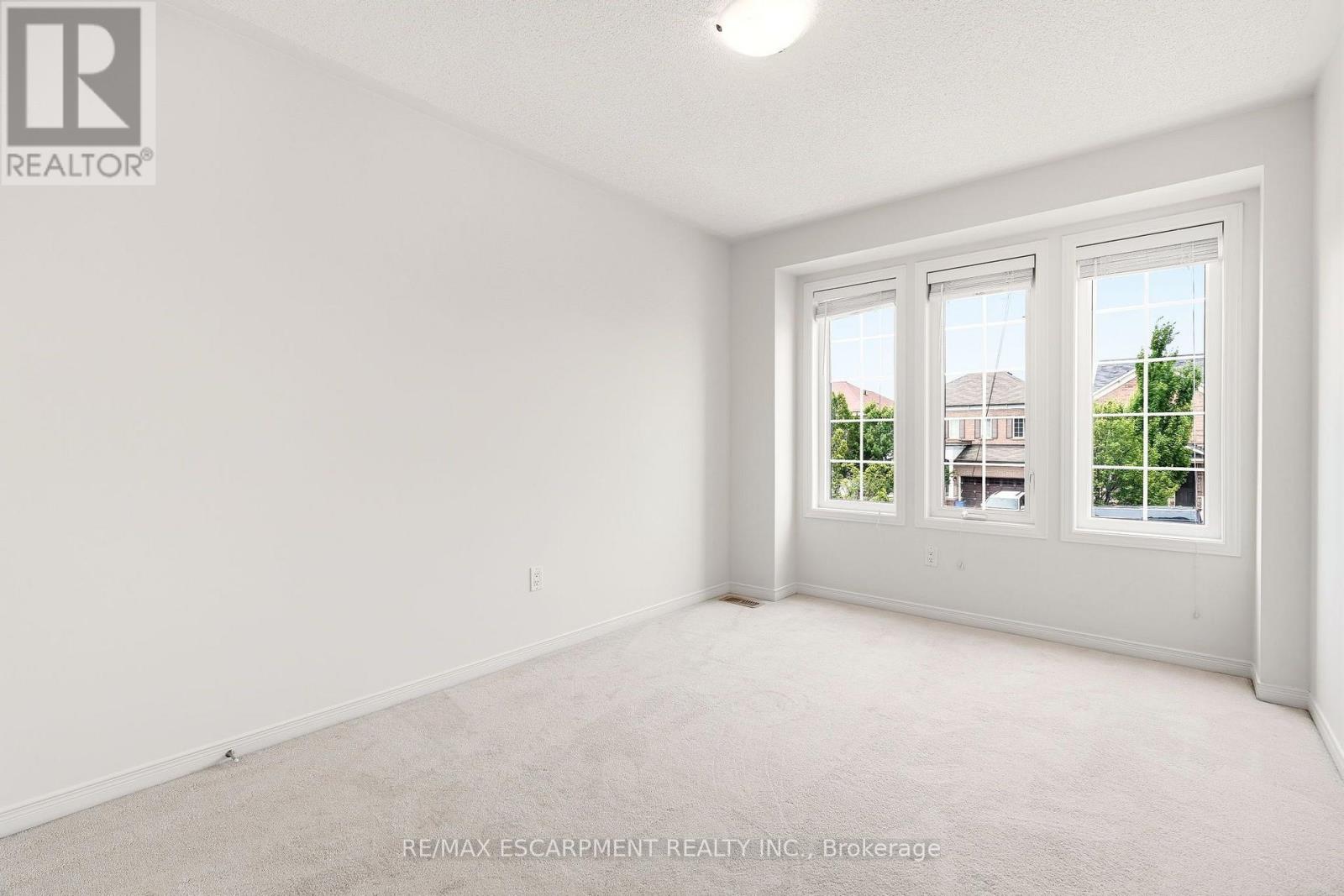 215 Nisbet Boulevard Property Photo 30
