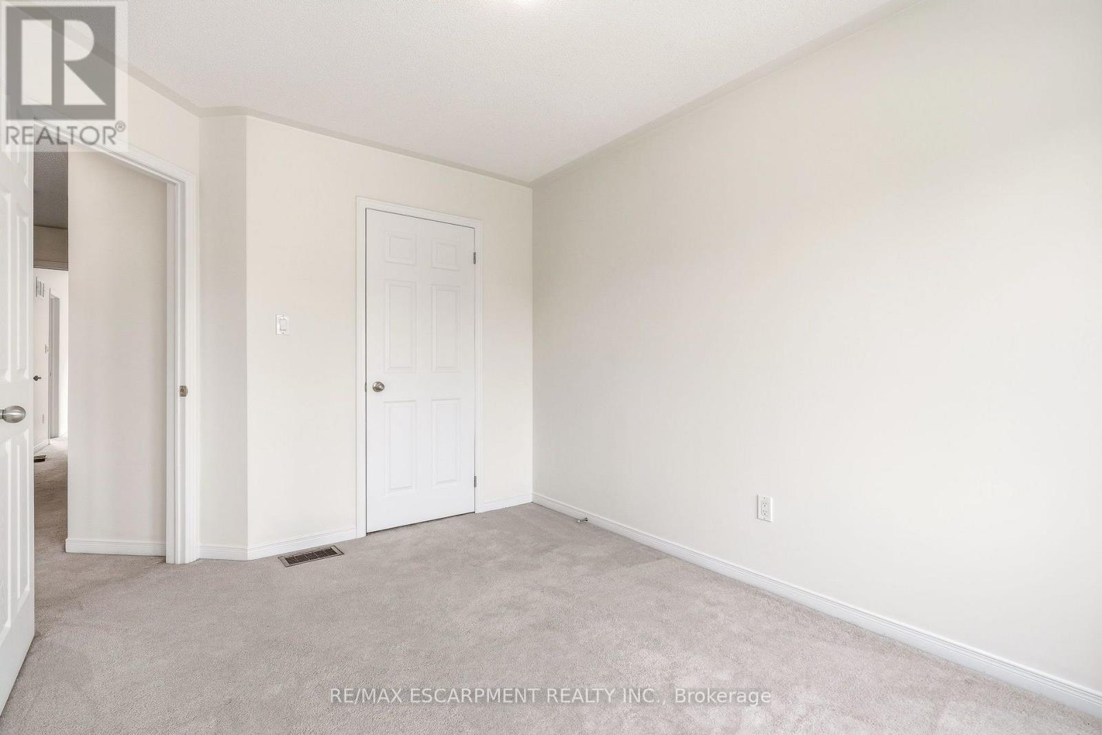 215 Nisbet Boulevard Property Photo 31