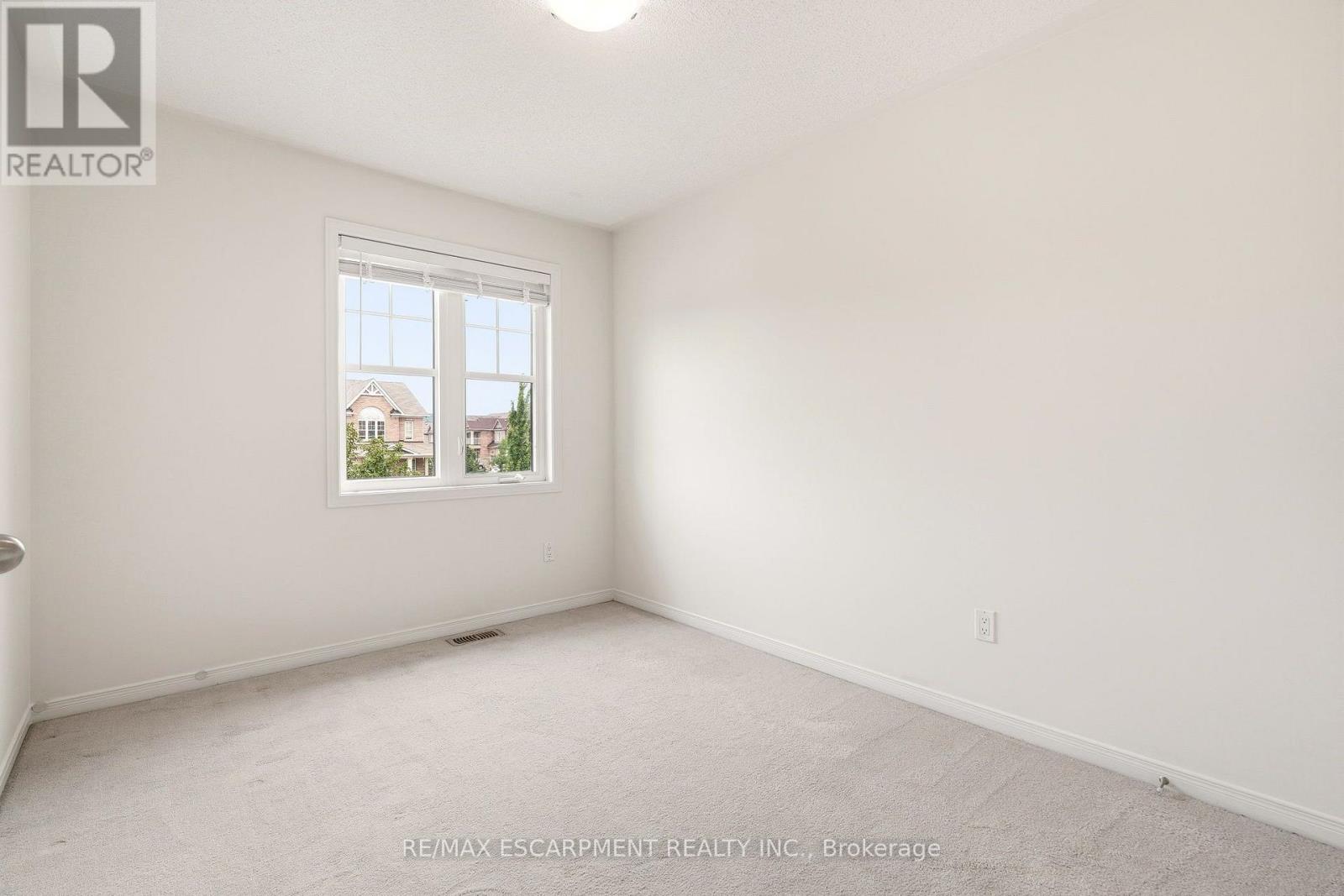 215 Nisbet Boulevard Property Photo 32