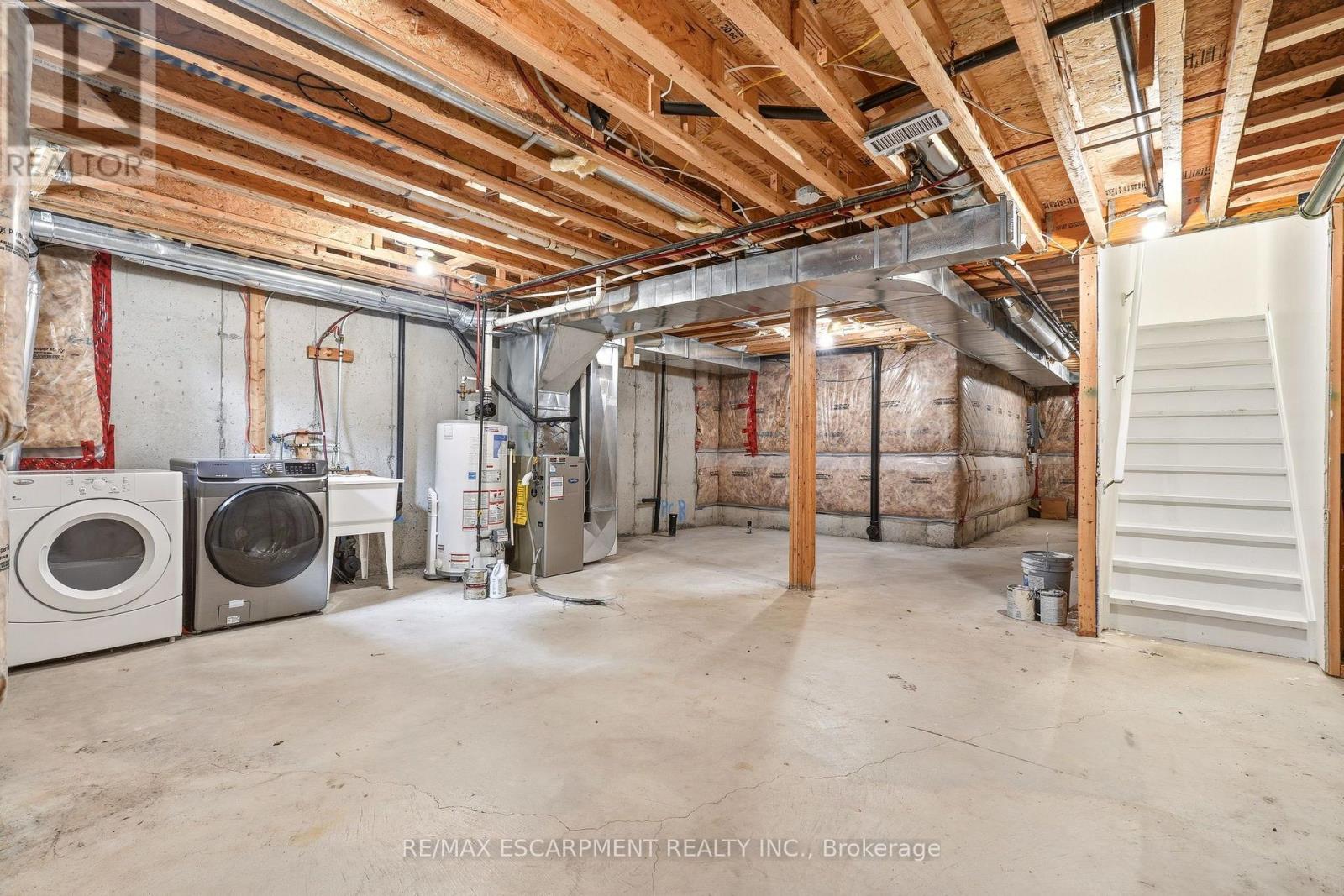 215 Nisbet Boulevard Property Photo 36