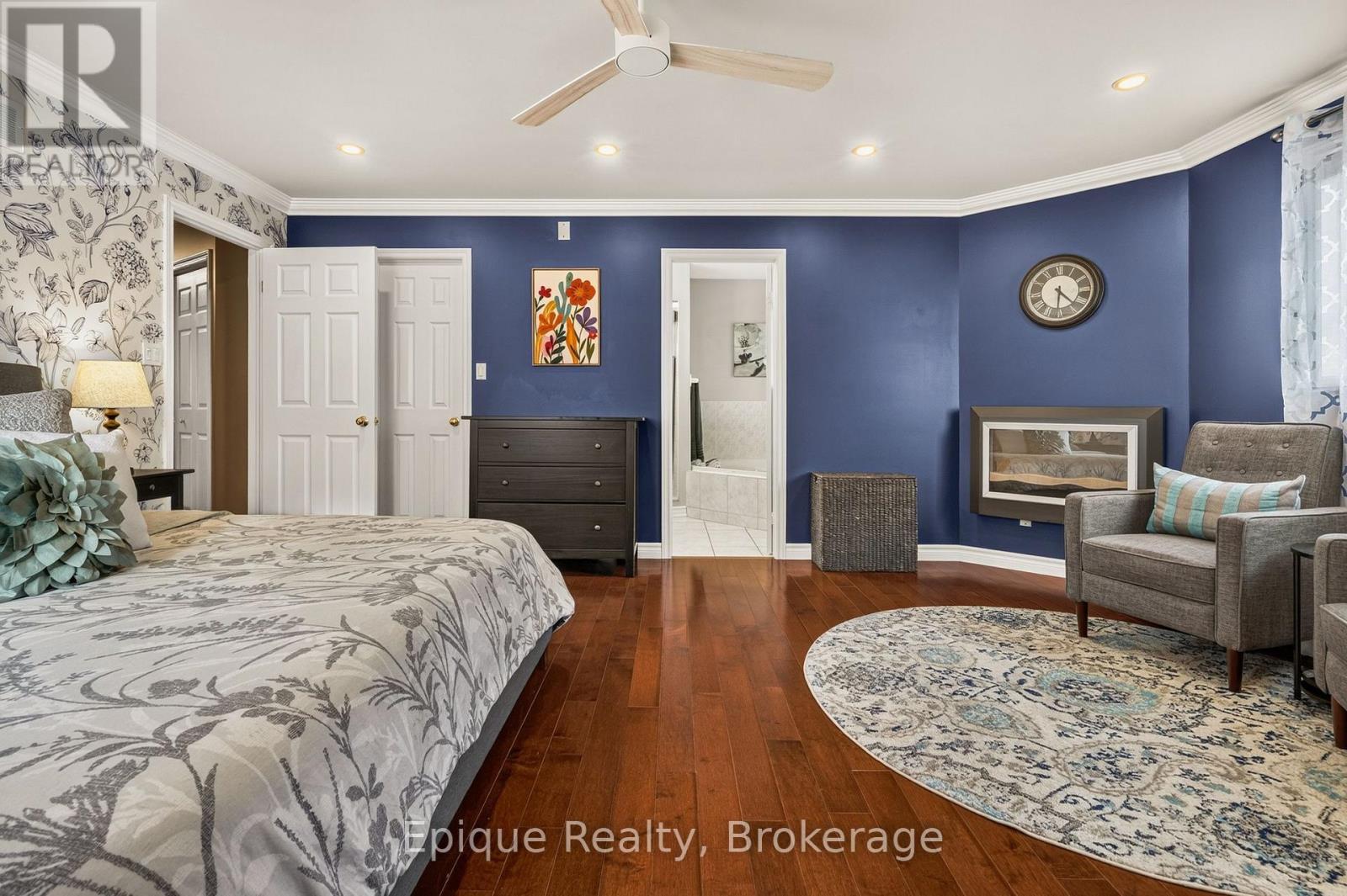 184 Locheed Drive Property Photo 20