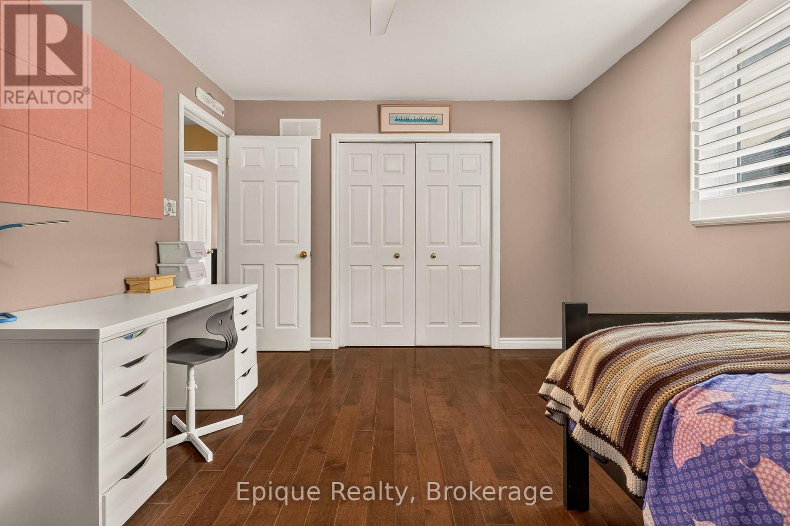 184 Locheed Drive Property Photo 25