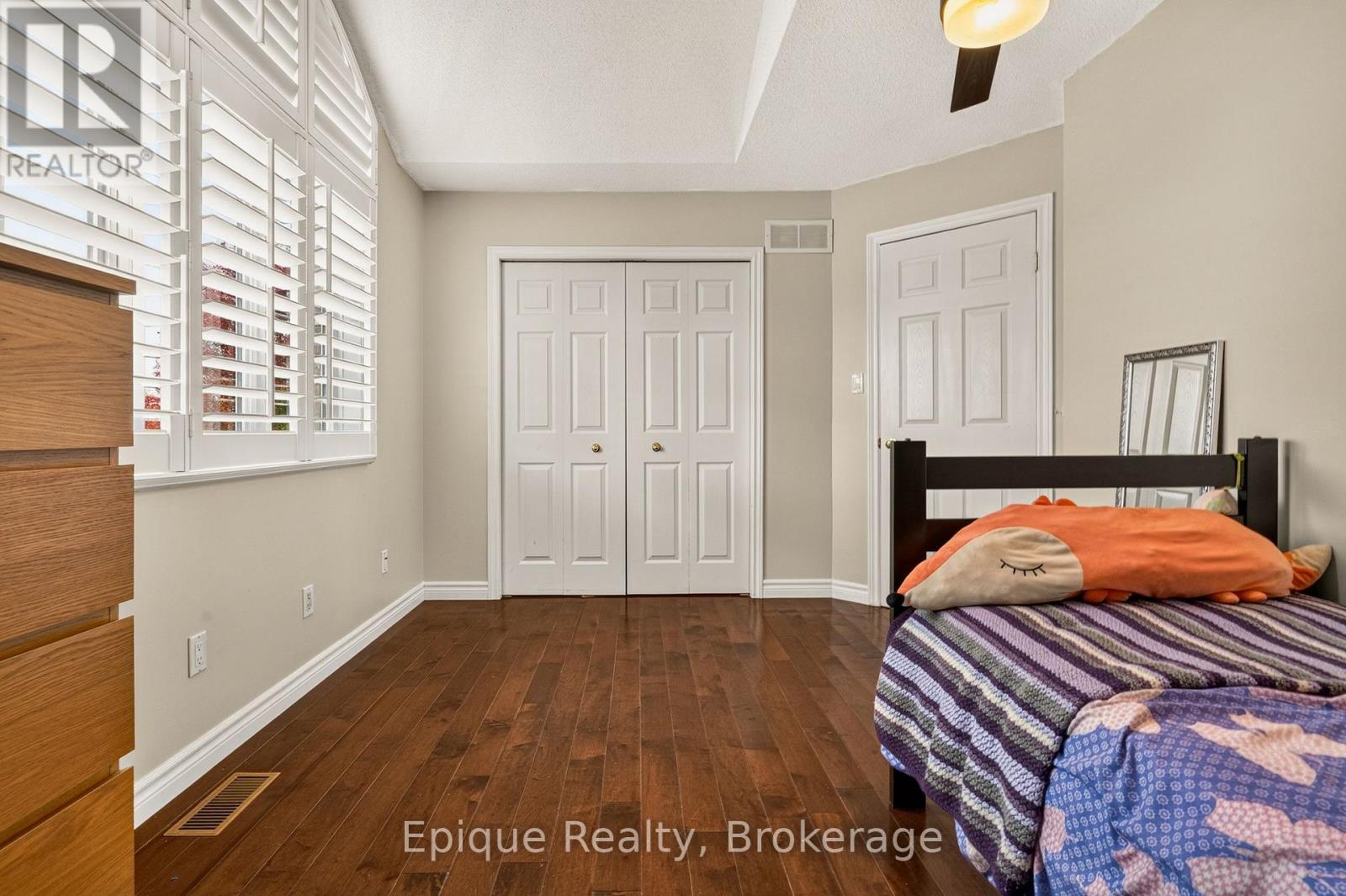 184 Locheed Drive Property Photo 27