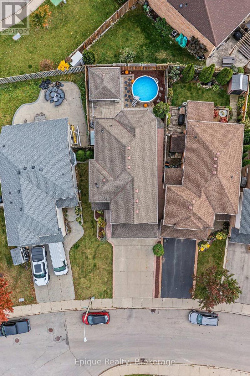 184 Locheed Drive Property Photo 45