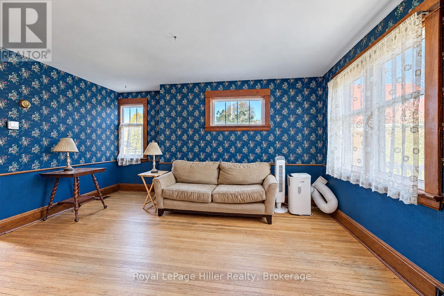 340 Guelph Street Property Photo 8