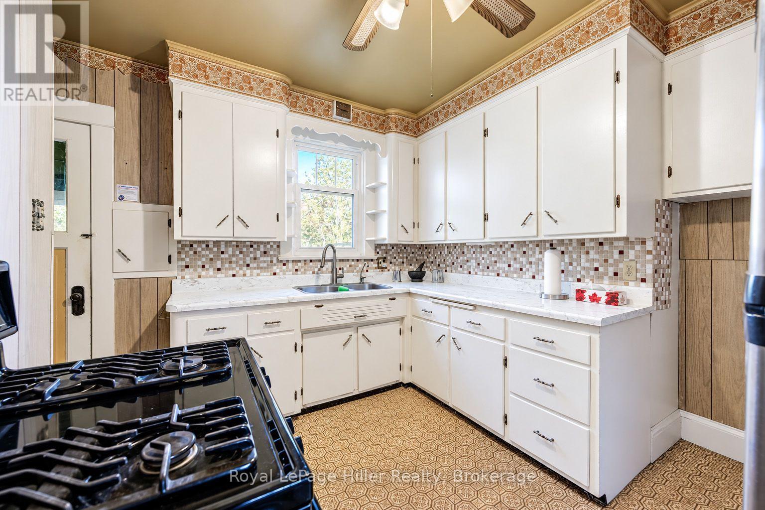 340 Guelph Street Property Photo 10
