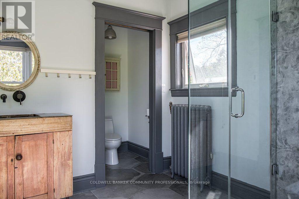 63 Chedoke Avenue Property Photo 36