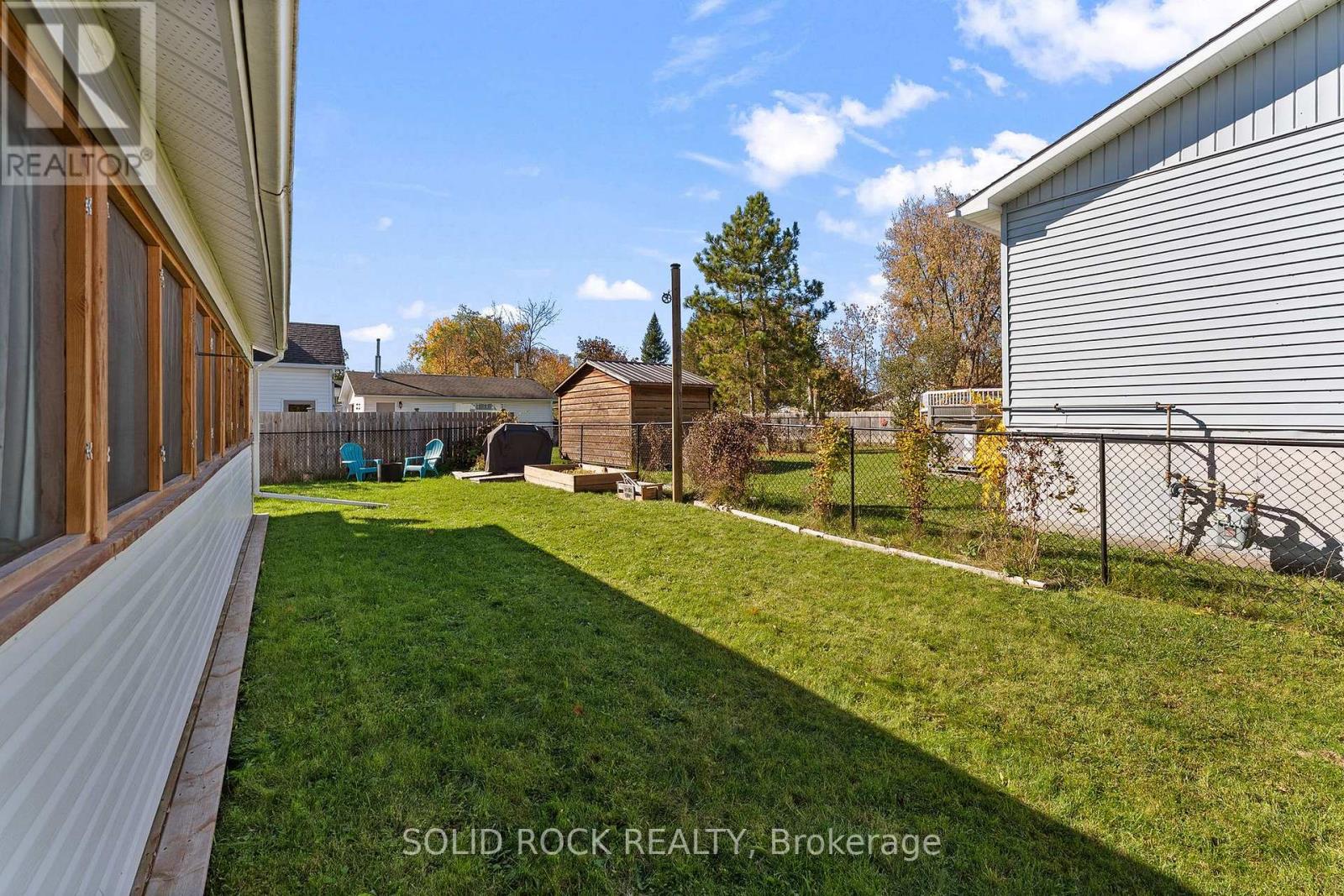 45 Norma Street S Property Photo 39
