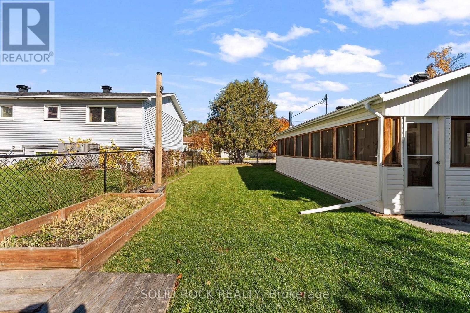 45 Norma Street S Property Photo 42