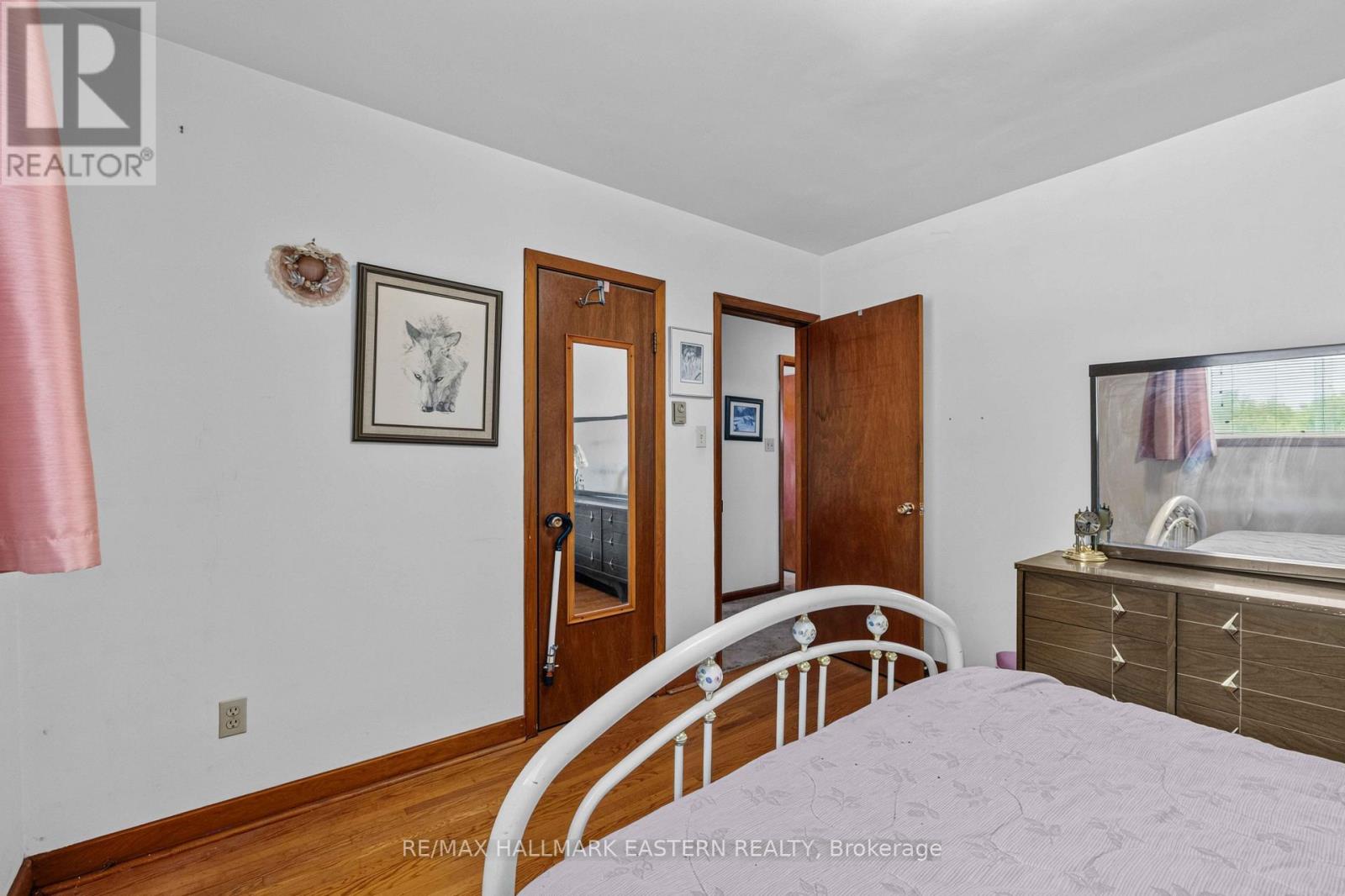 921 Robinson Road Property Photo 13