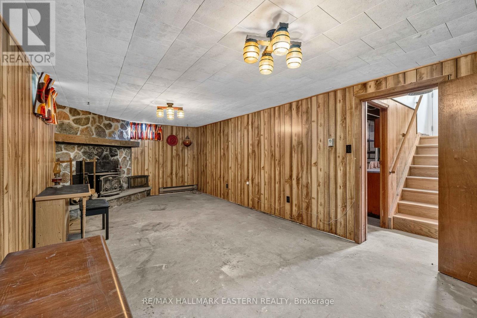 921 Robinson Road Property Photo 17