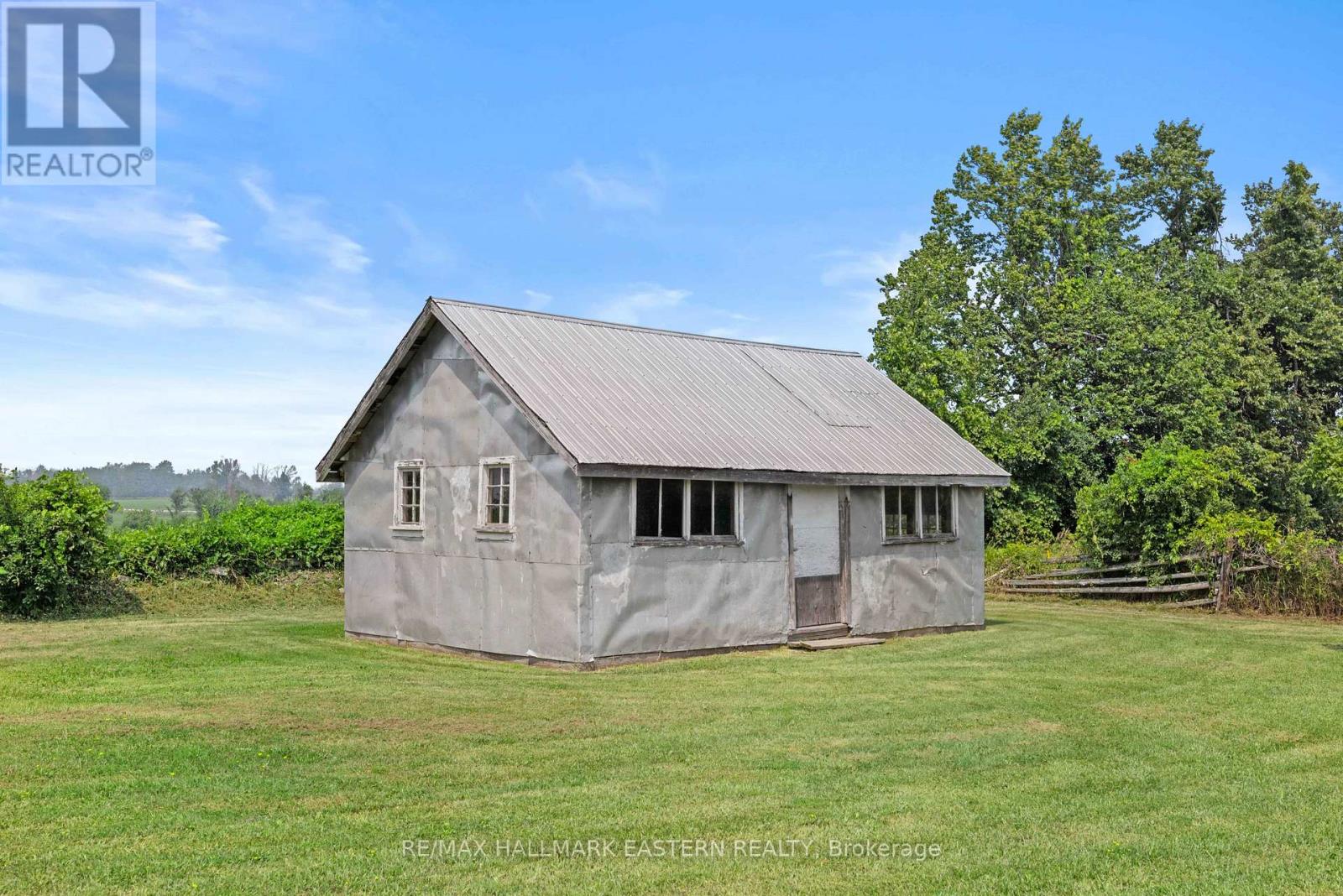 921 Robinson Road Property Photo 32
