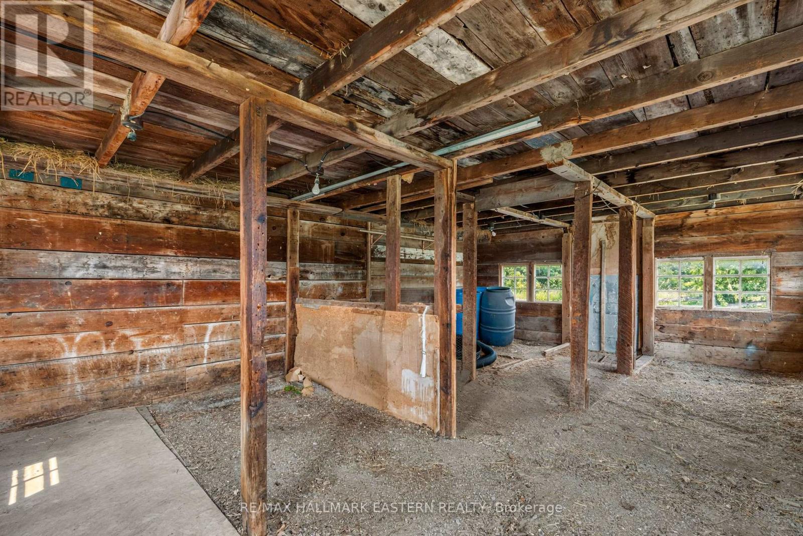 921 Robinson Road Property Photo 33