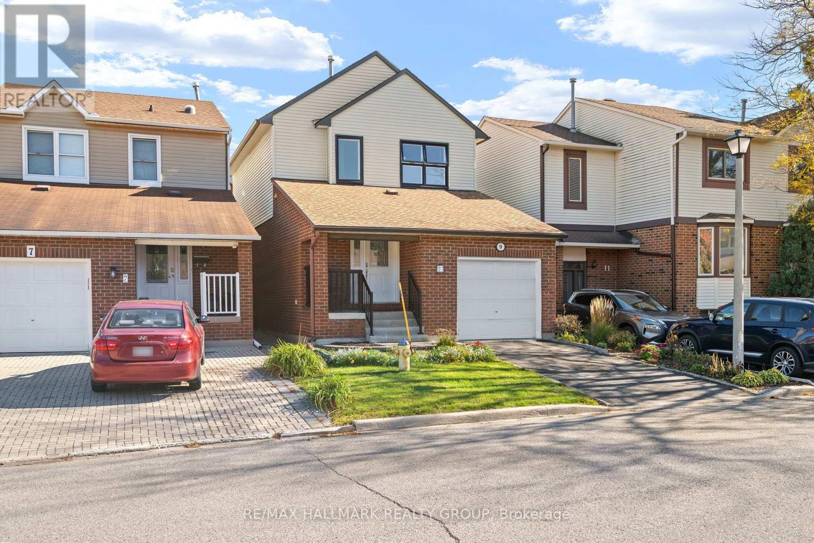 9 Fireside Crescent Property Photo 3