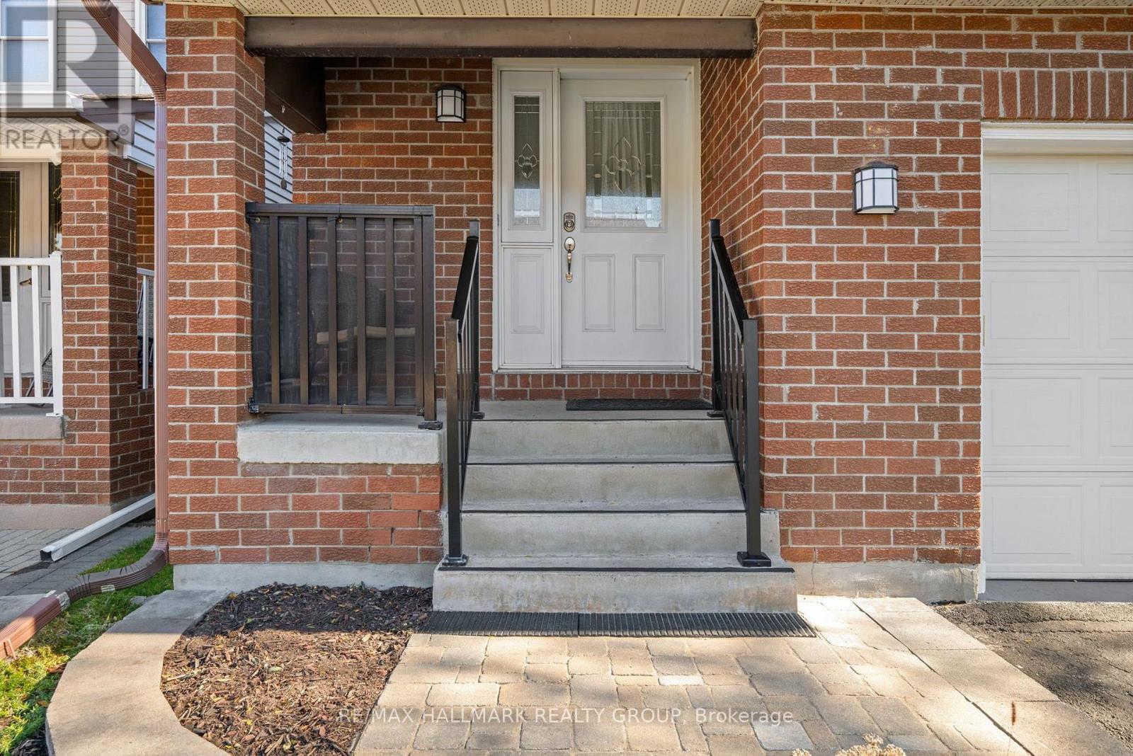 9 Fireside Crescent Property Photo 4