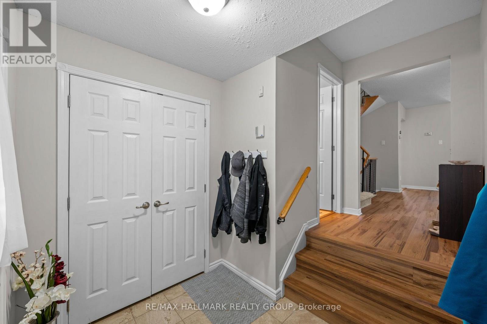9 Fireside Crescent Property Photo 6