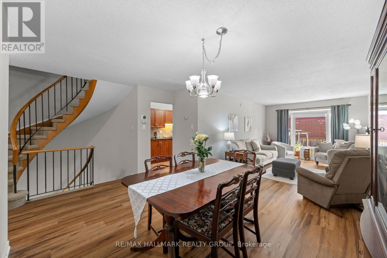 9 Fireside Crescent Property Photo 9