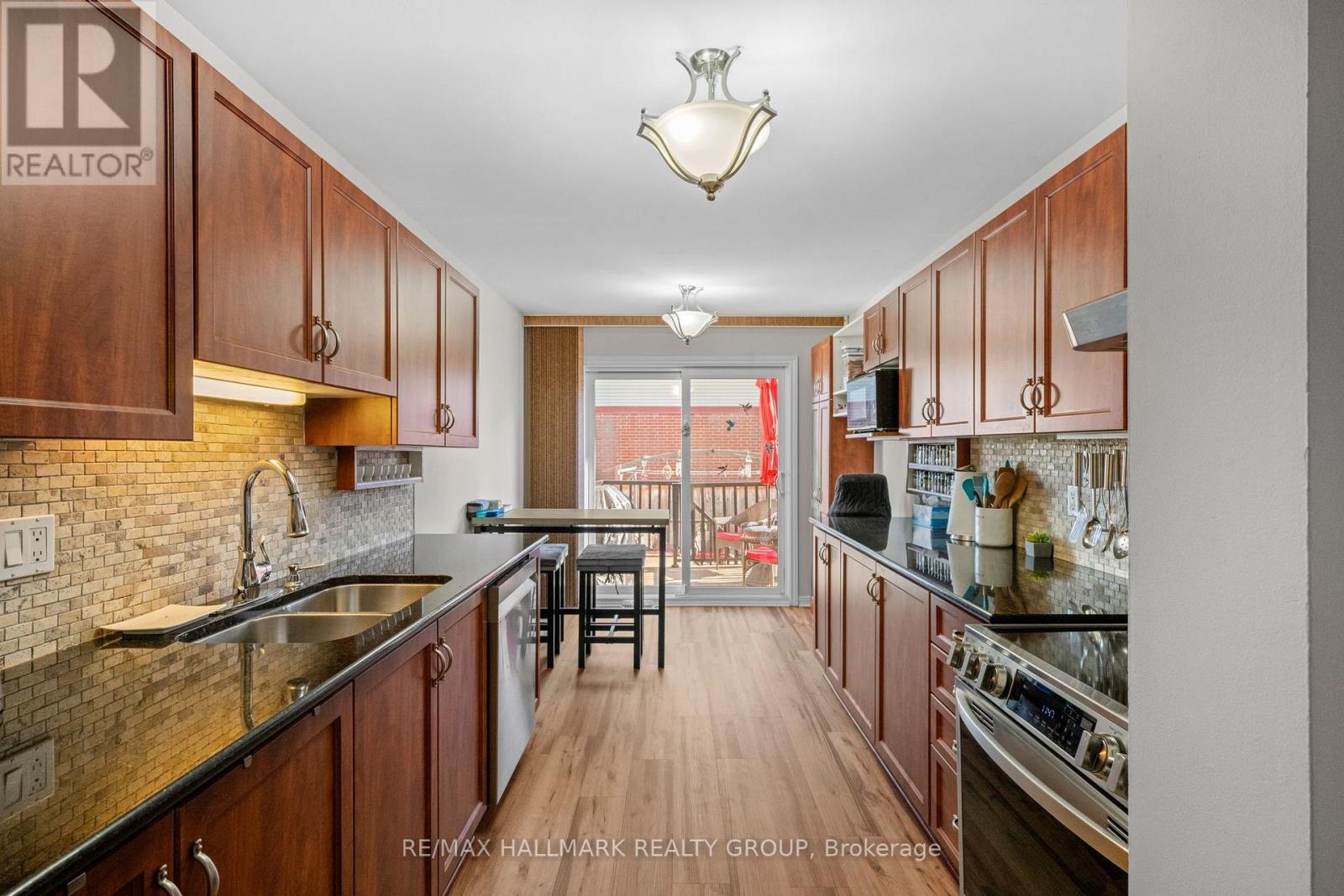9 Fireside Crescent Property Photo 14