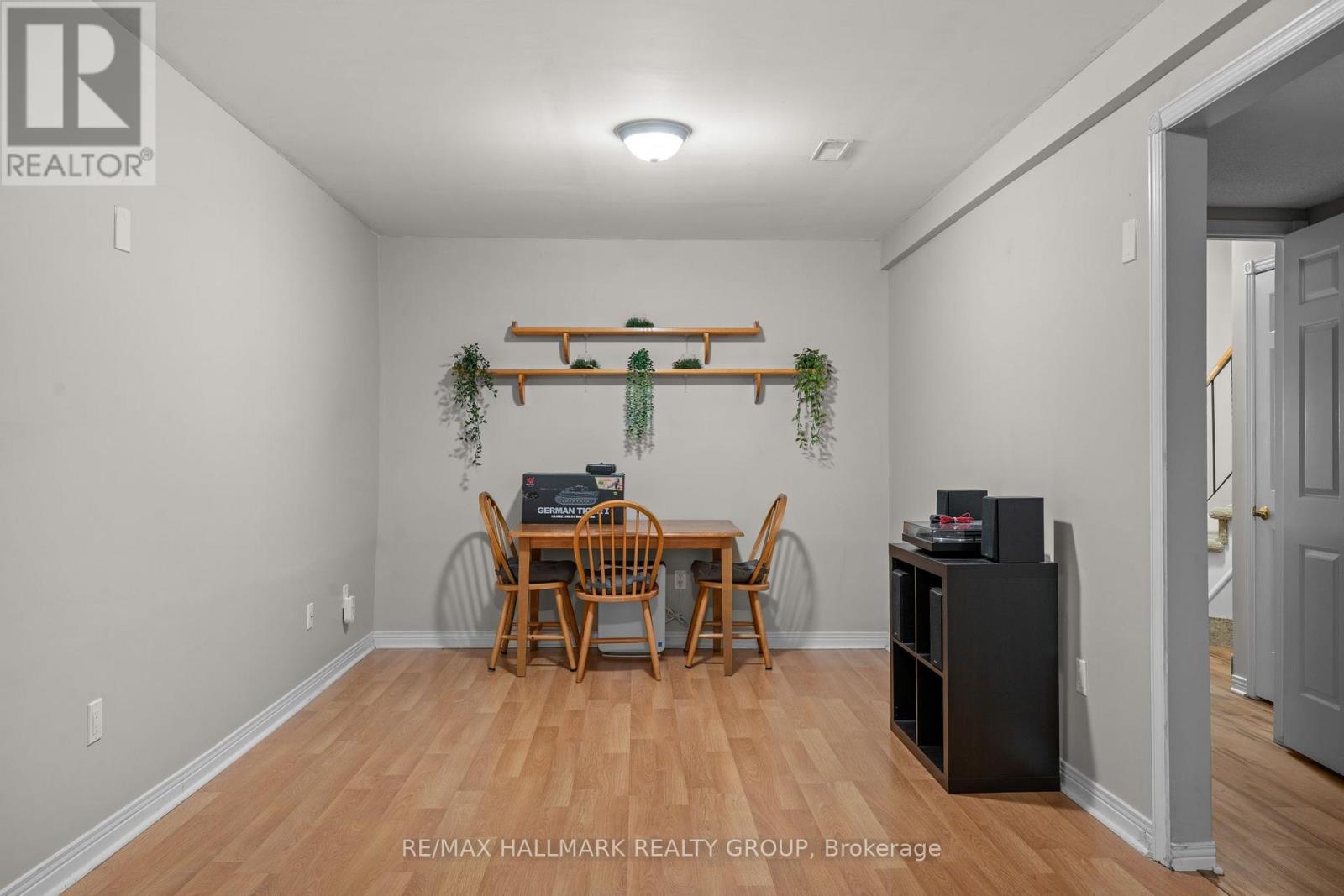 9 Fireside Crescent Property Photo 36