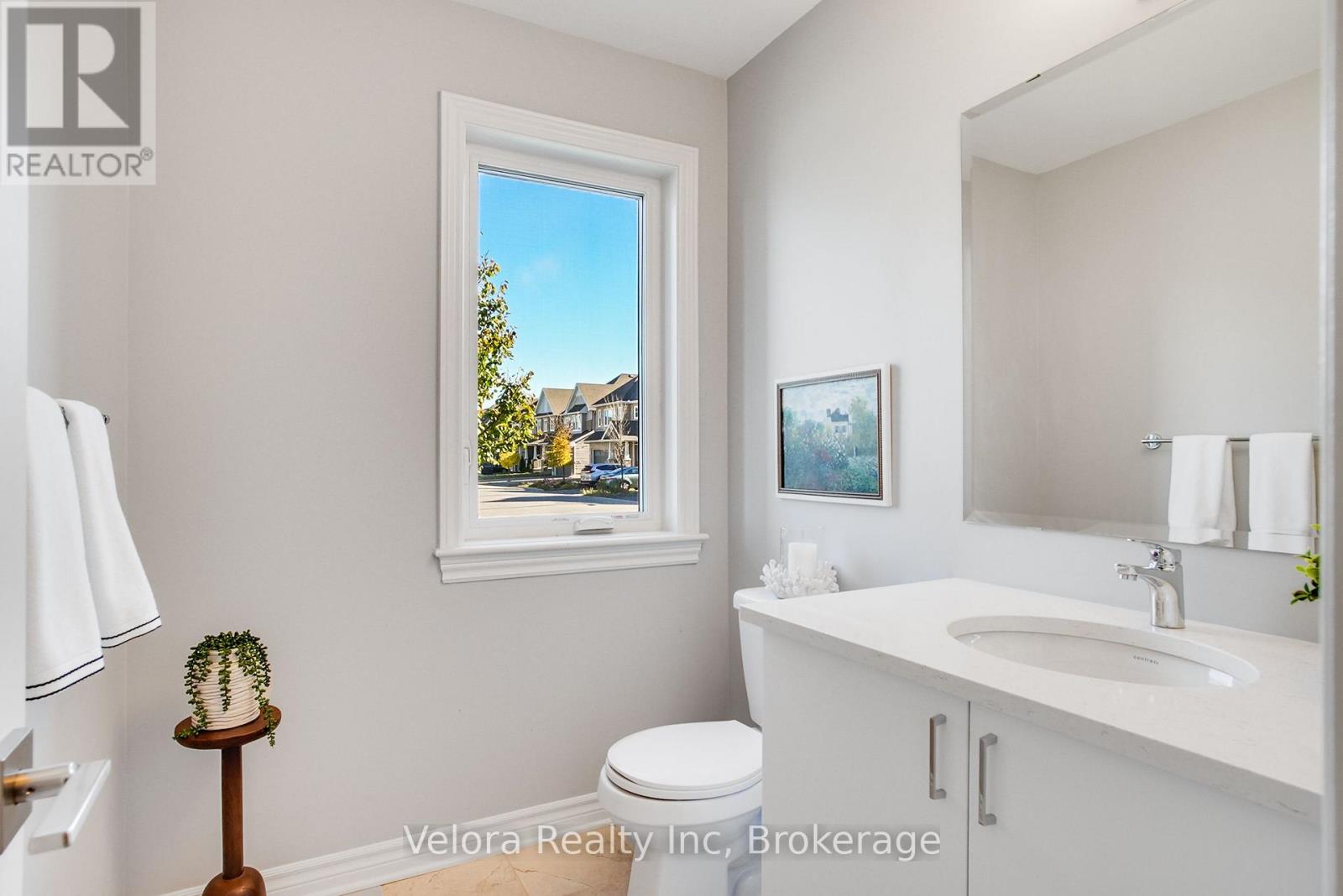 221 Pastel Way Property Photo 6
