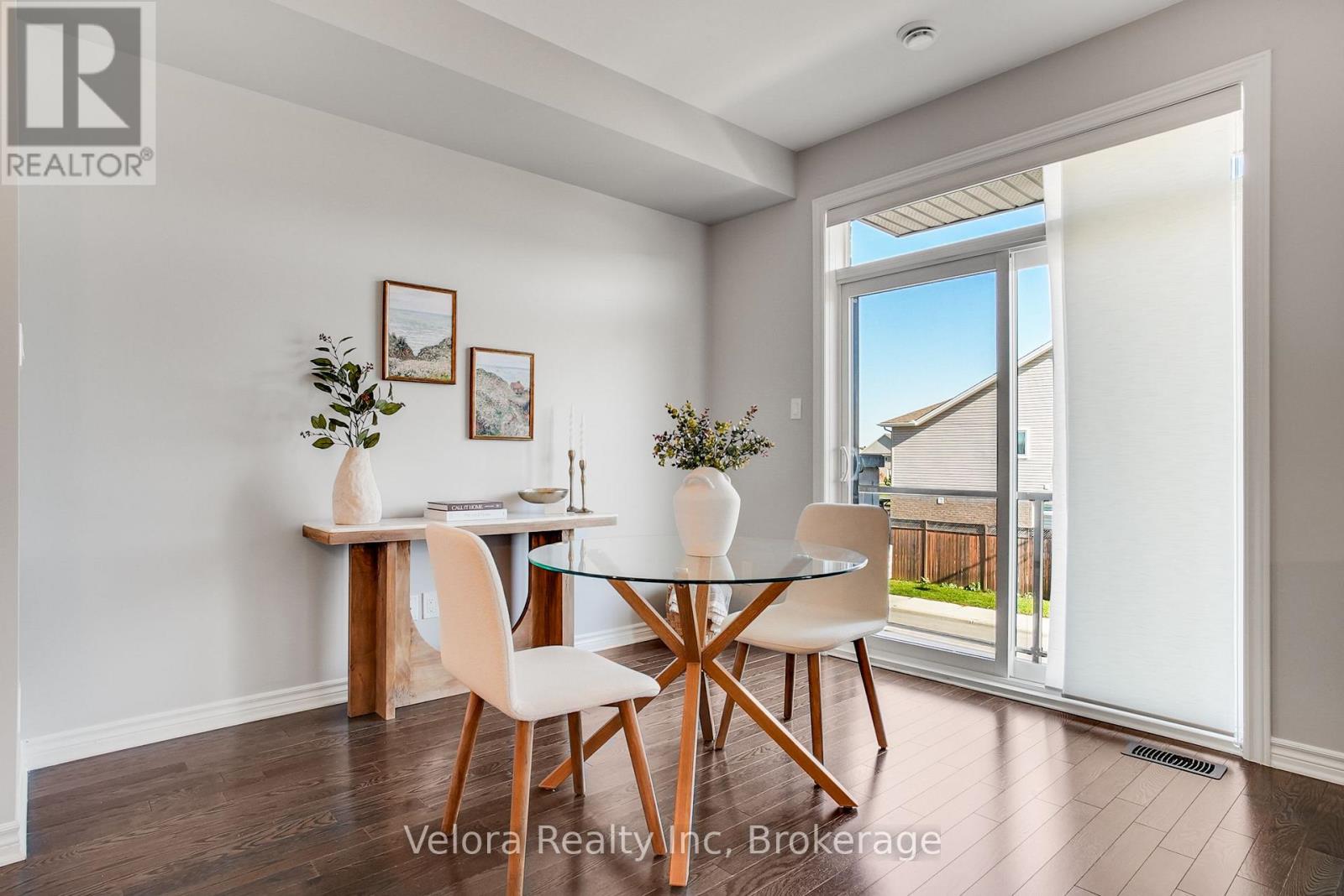 221 Pastel Way Property Photo 15