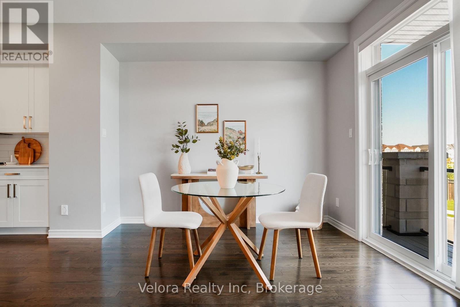 221 Pastel Way Property Photo 16