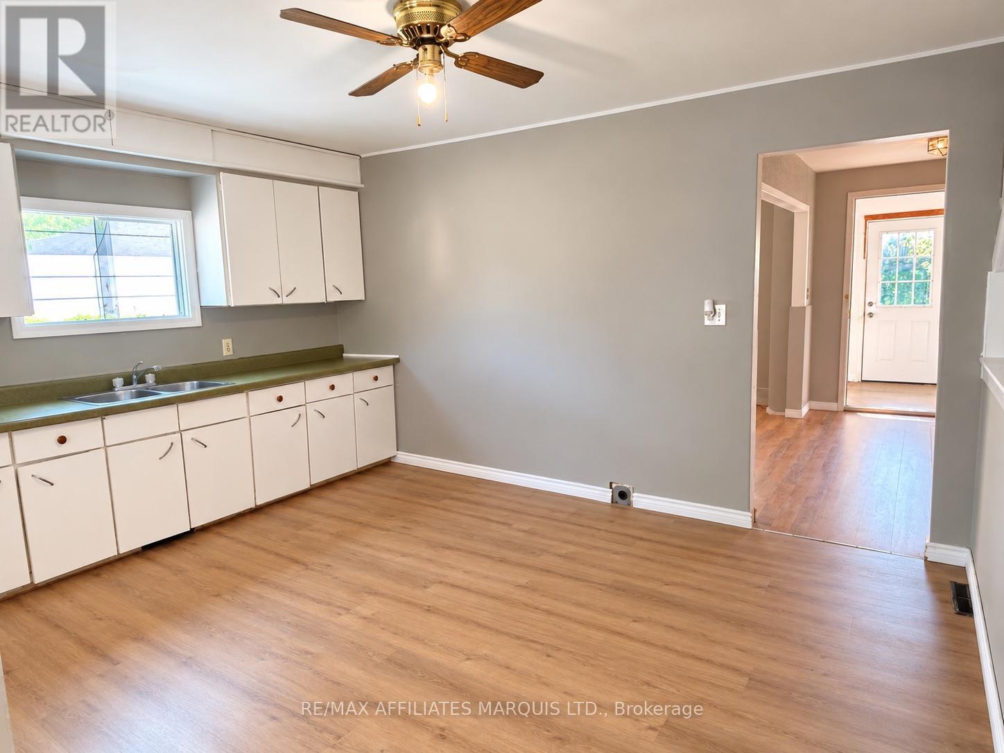 121 Guy Street Property Photo 12