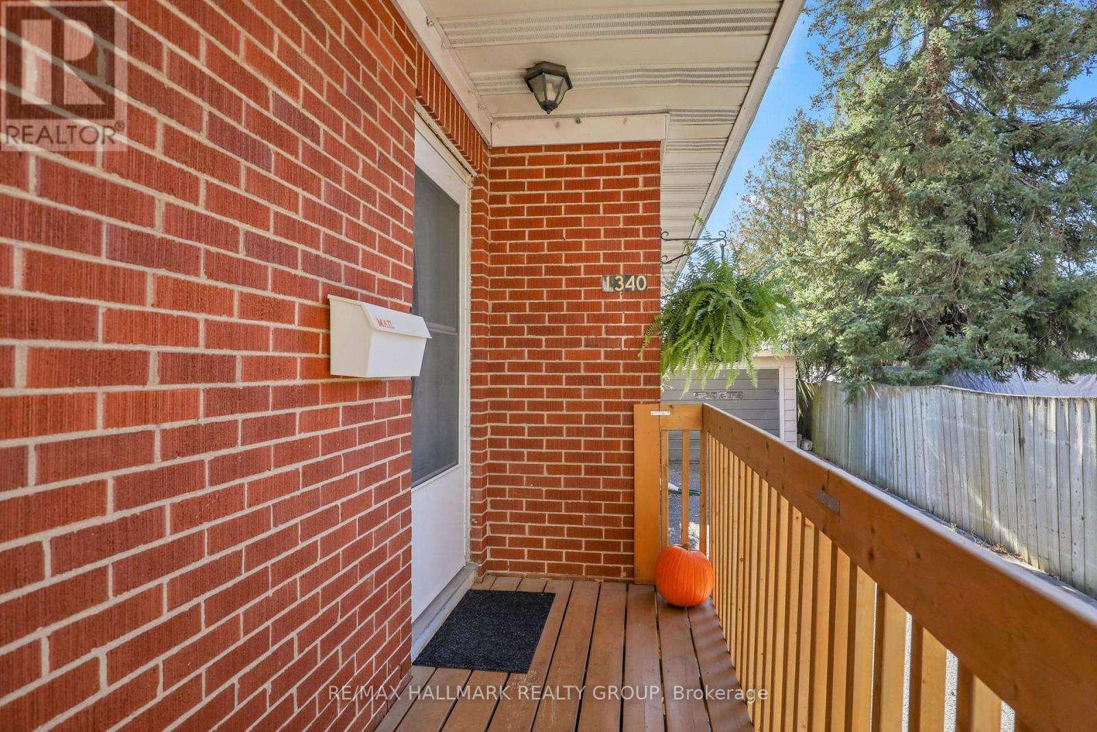 1340 Leaside Avenue Property Photo 2
