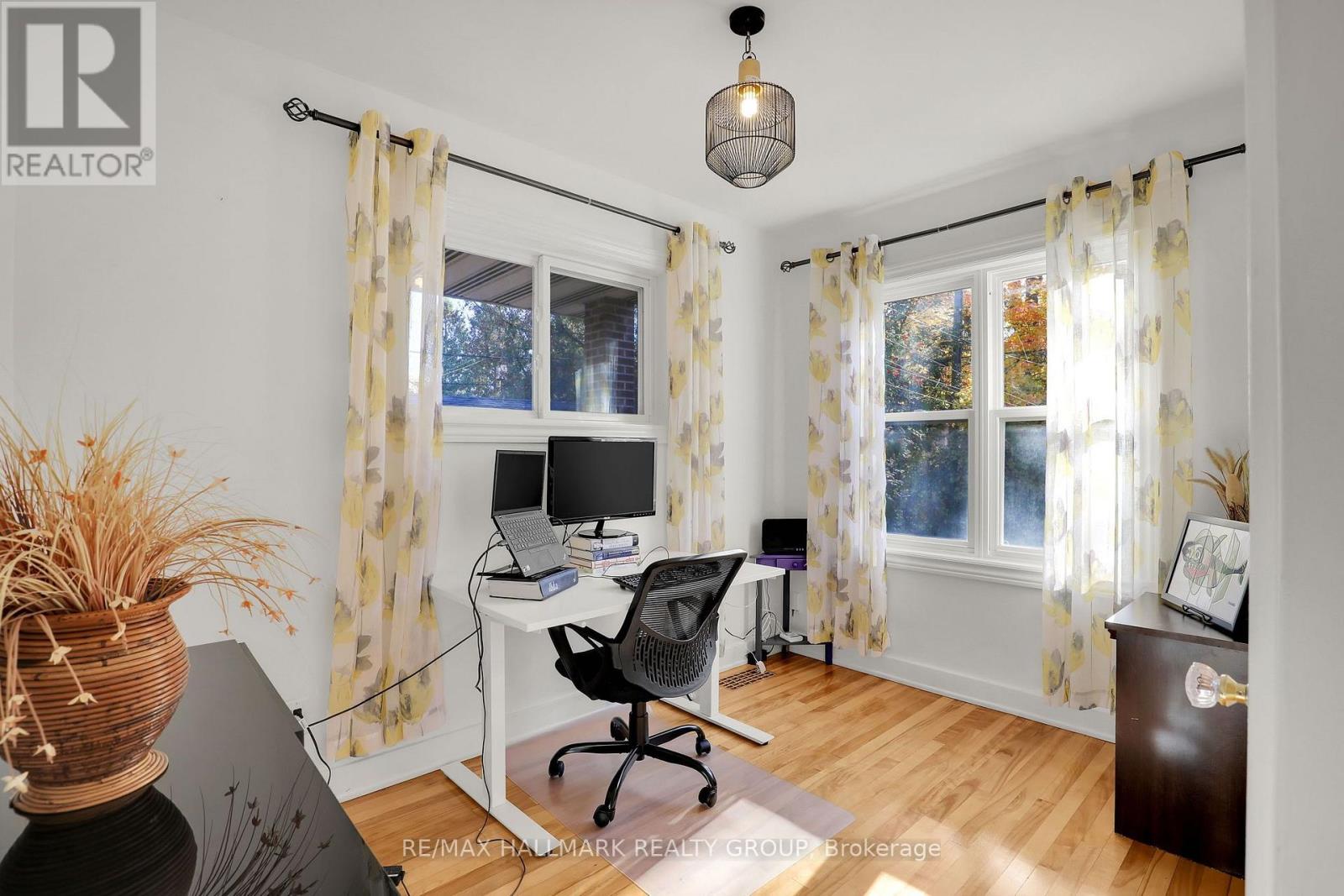 1340 Leaside Avenue Property Photo 15