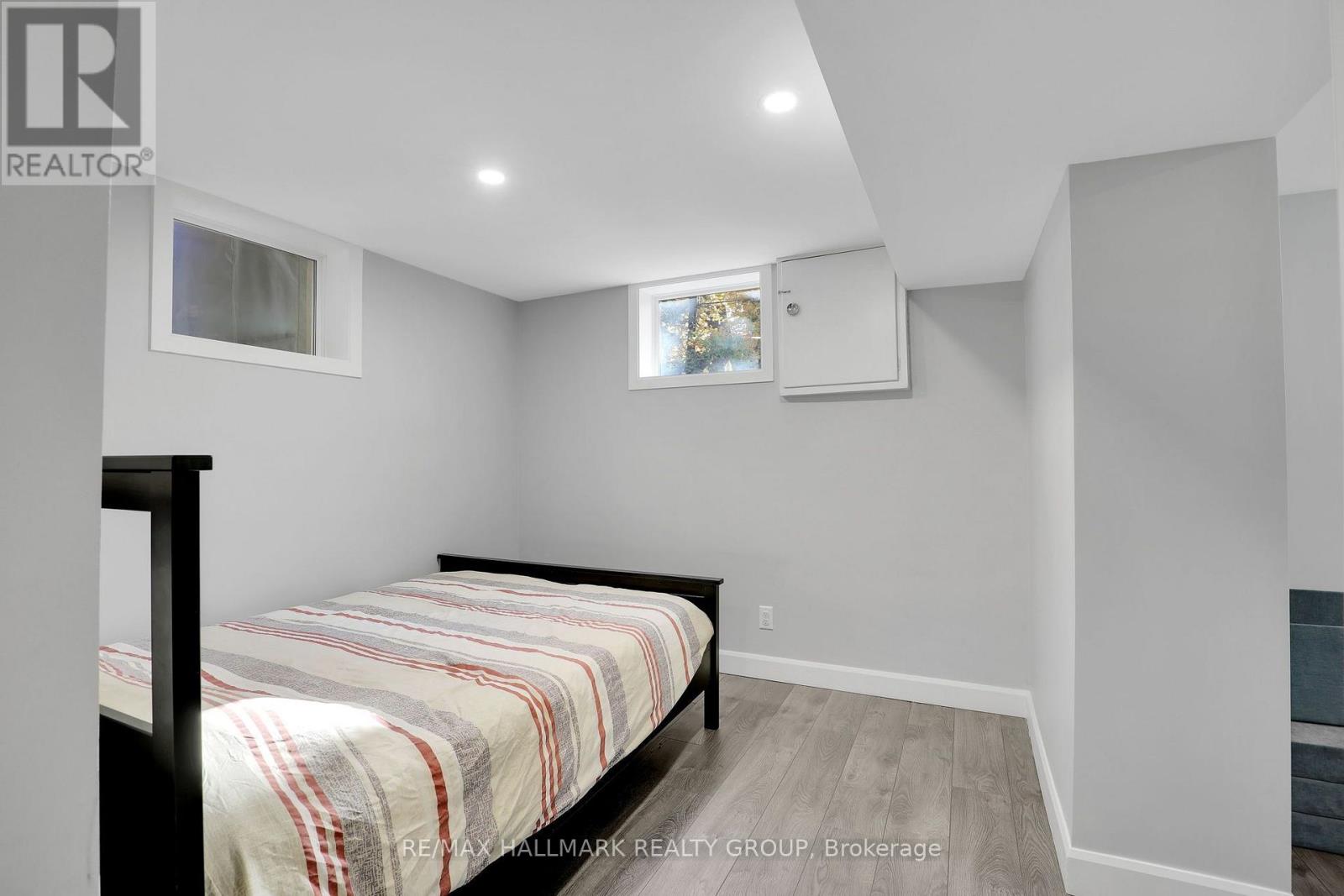 1340 Leaside Avenue Property Photo 17