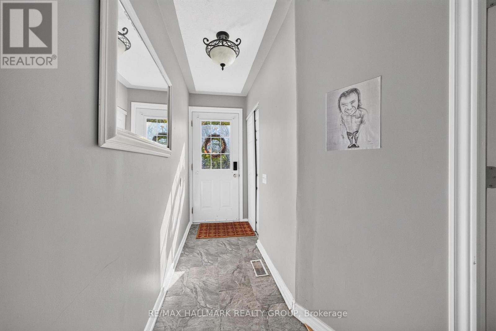 969 Eiffel Avenue Property Photo 2