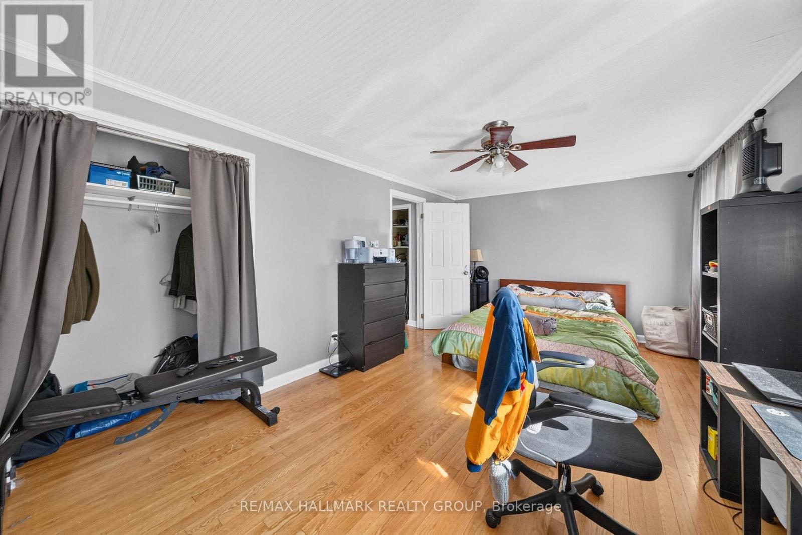 969 Eiffel Avenue Property Photo 18