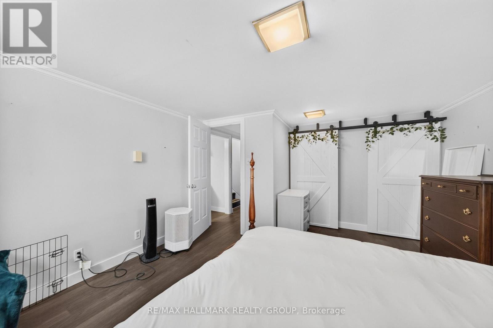 969 Eiffel Avenue Property Photo 24