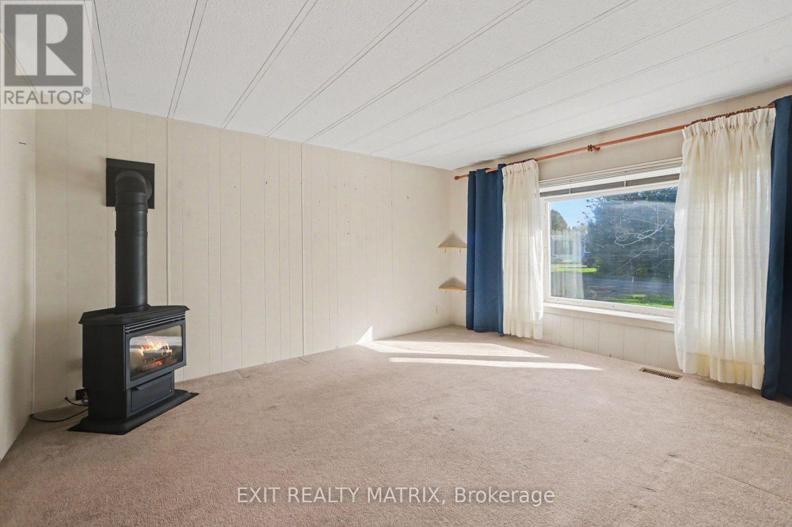 8891 Lynnwood Park Private Property Photo 3
