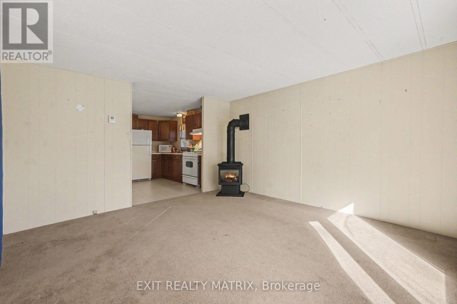 8891 Lynnwood Park Private Property Photo 4