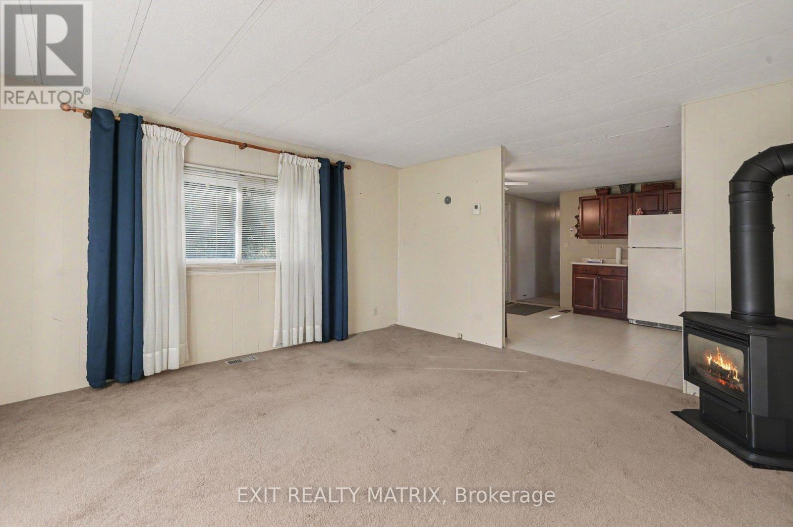 8891 Lynnwood Park Private Property Photo 5