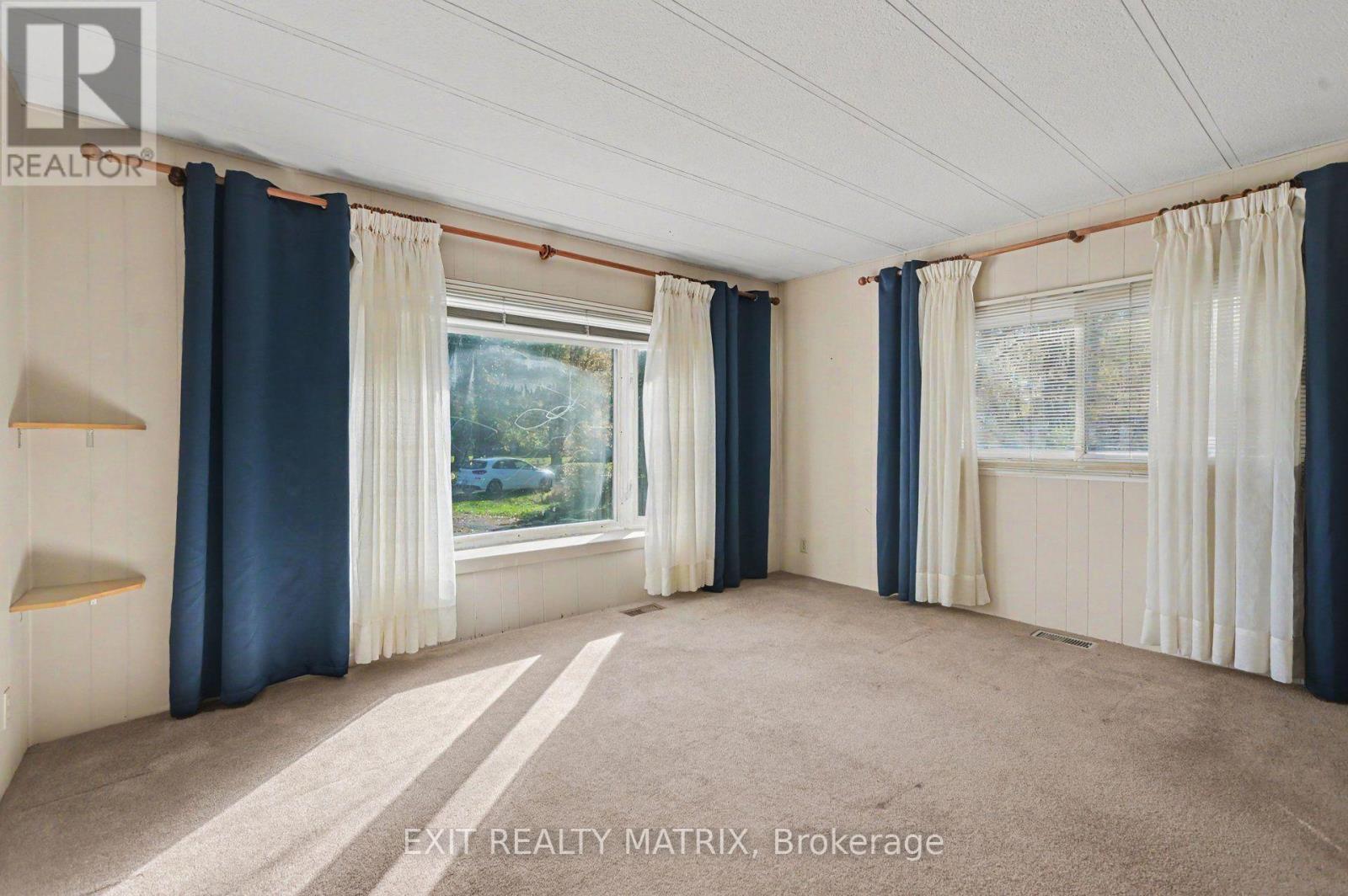 8891 Lynnwood Park Private Property Photo 11
