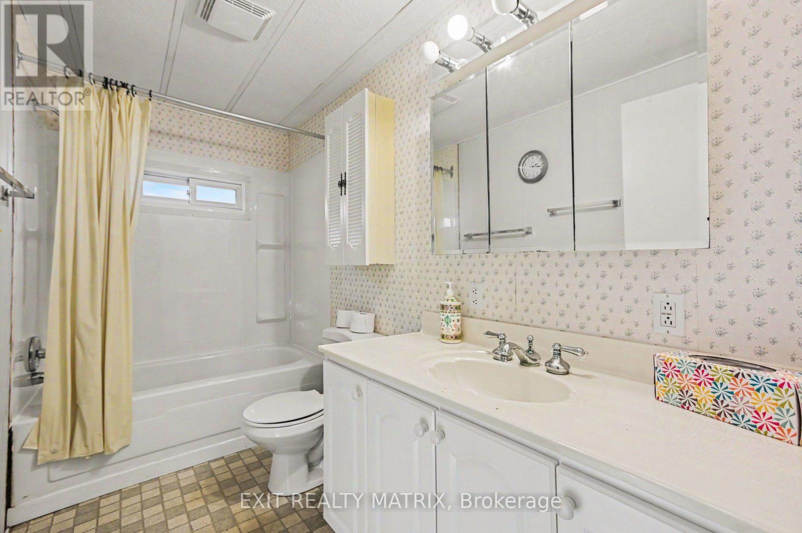 8891 Lynnwood Park Private Property Photo 17