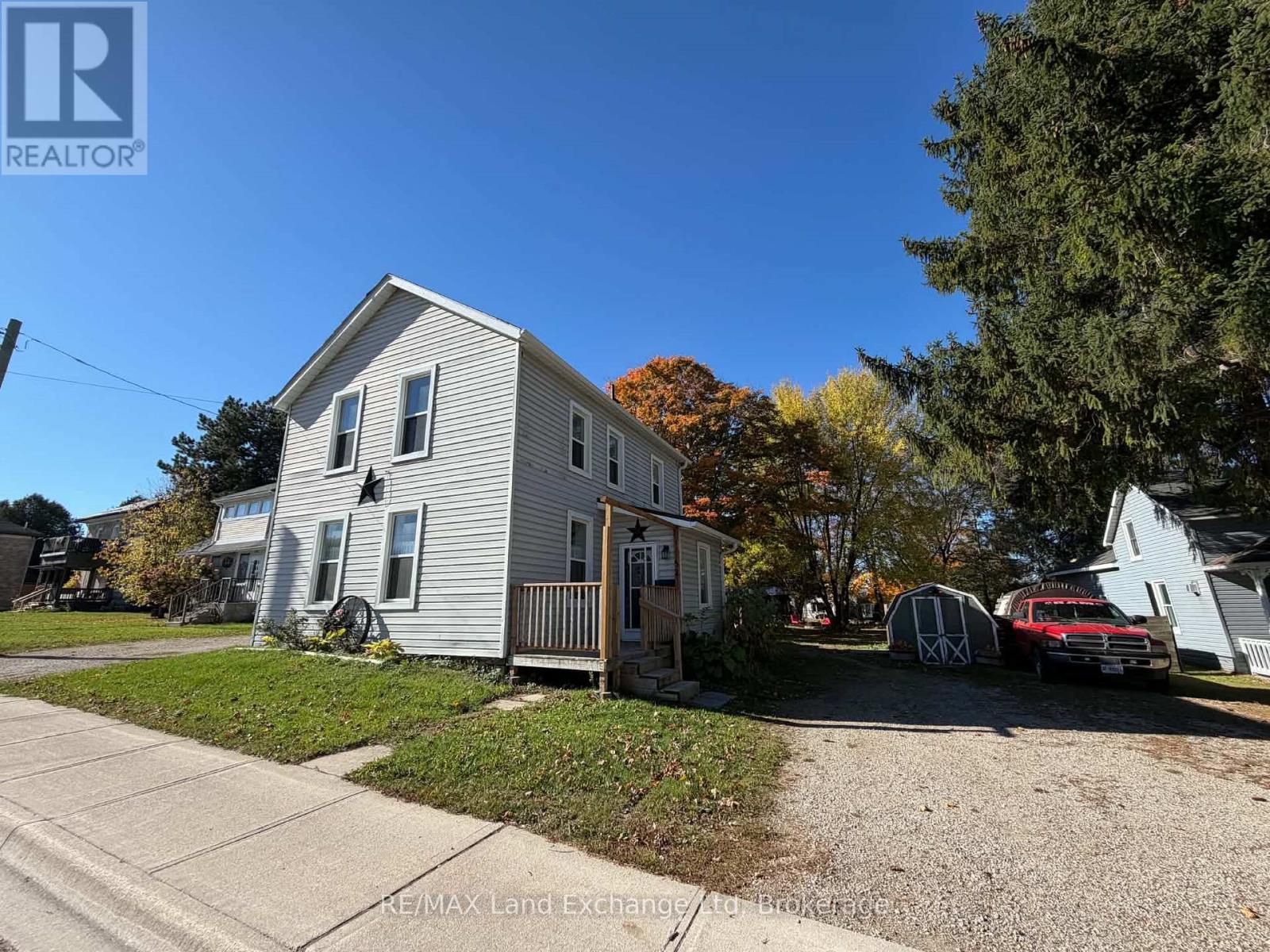 52 Clinton Street S Property Photo 1