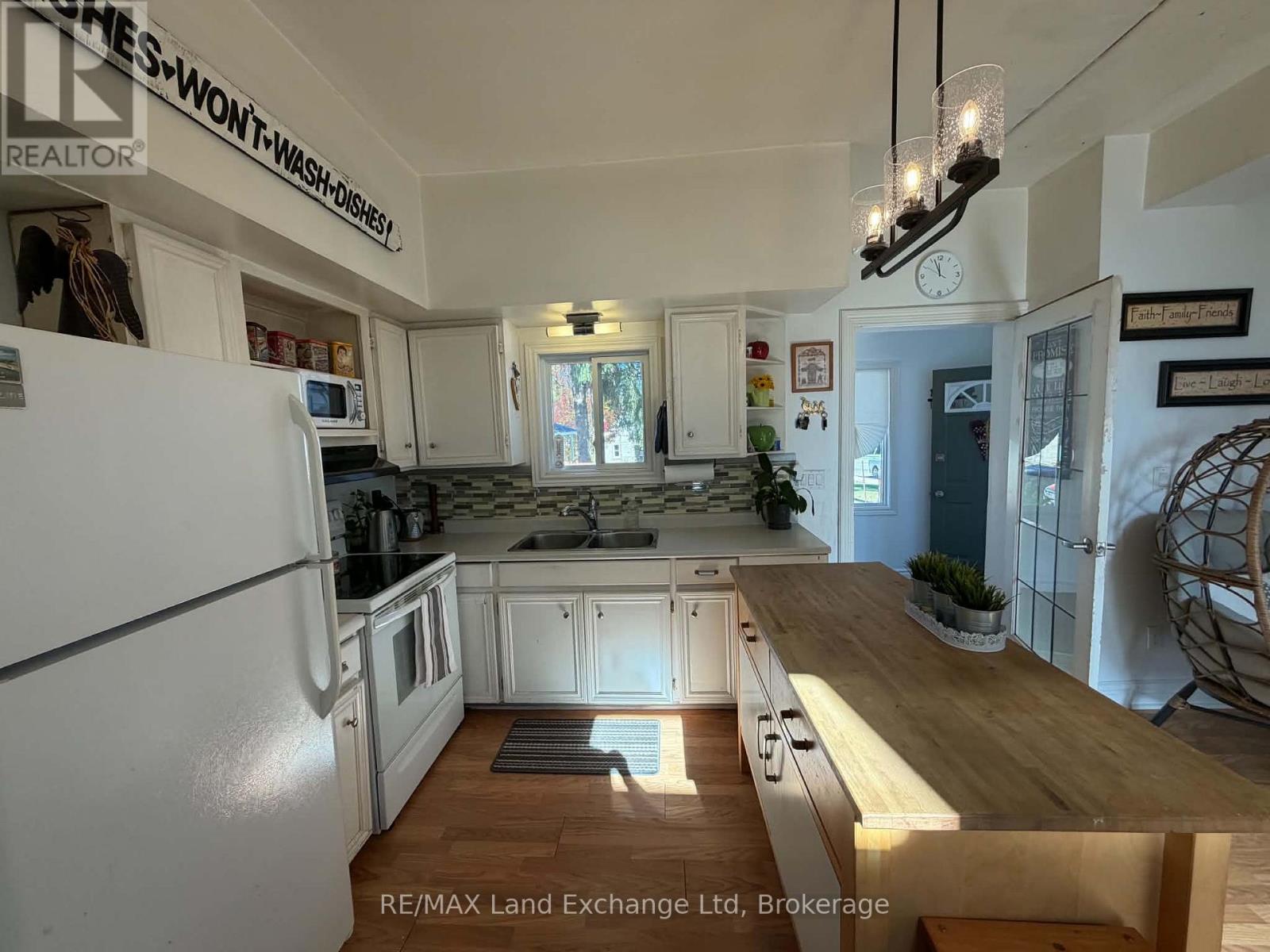 52 Clinton Street S Property Photo 13