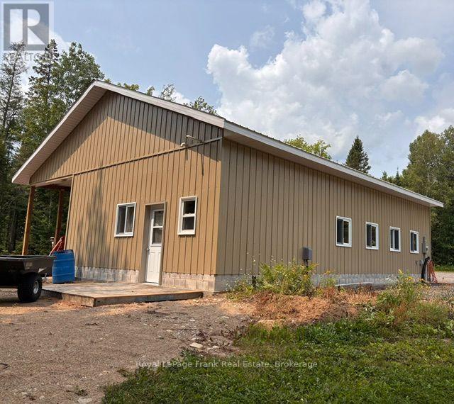 989 North Mckenzie Lake Road Property Photo 7
