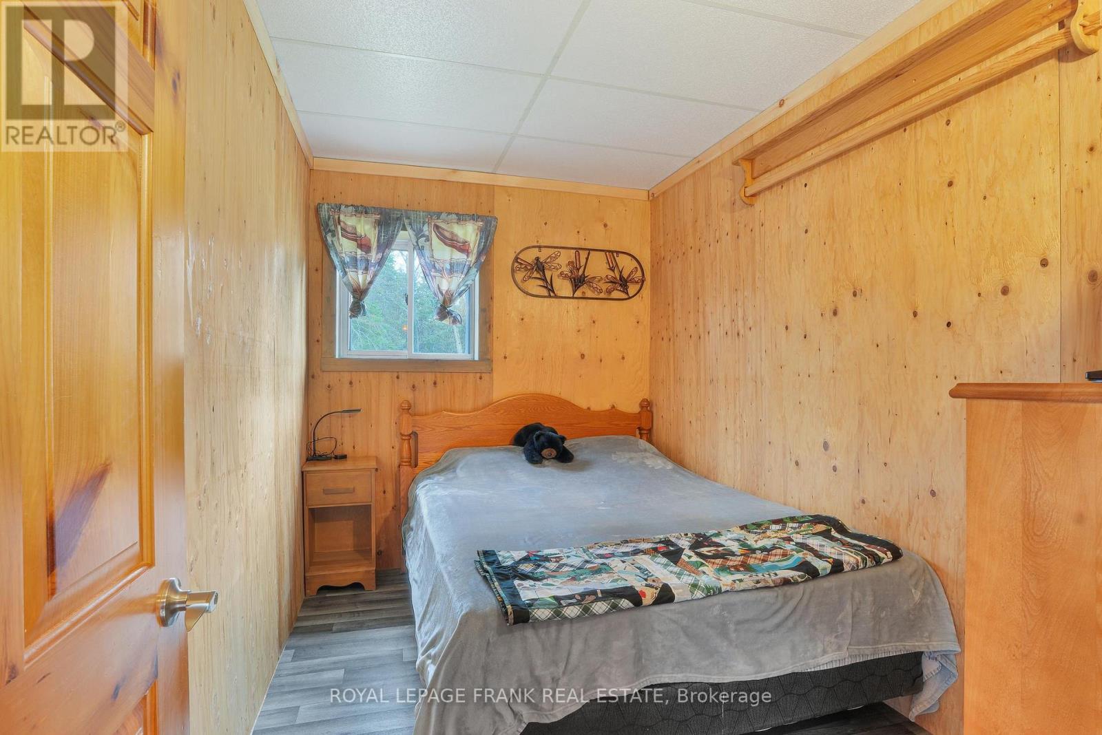 989 North Mckenzie Lake Road Property Photo 17