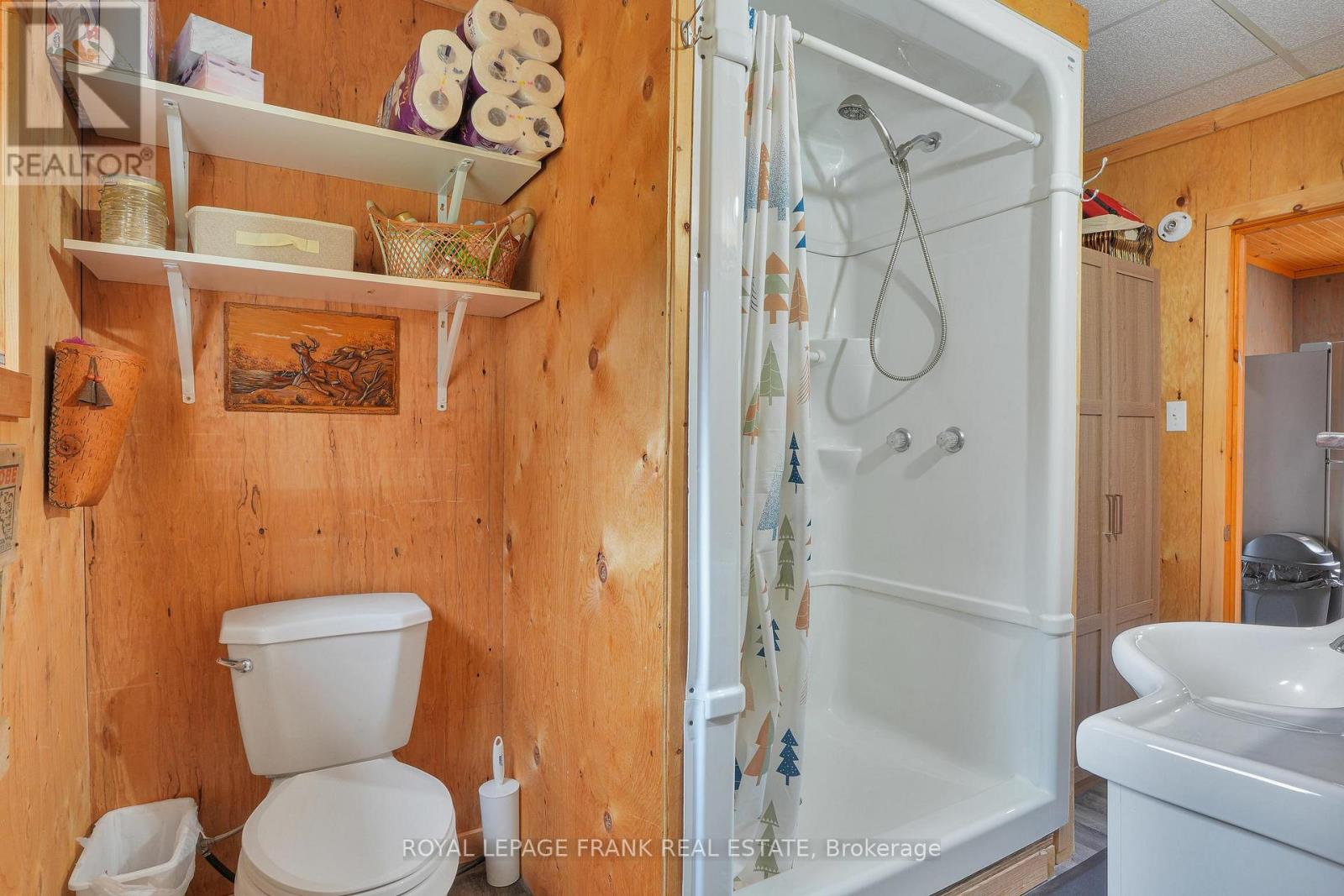 989 North Mckenzie Lake Road Property Photo 20