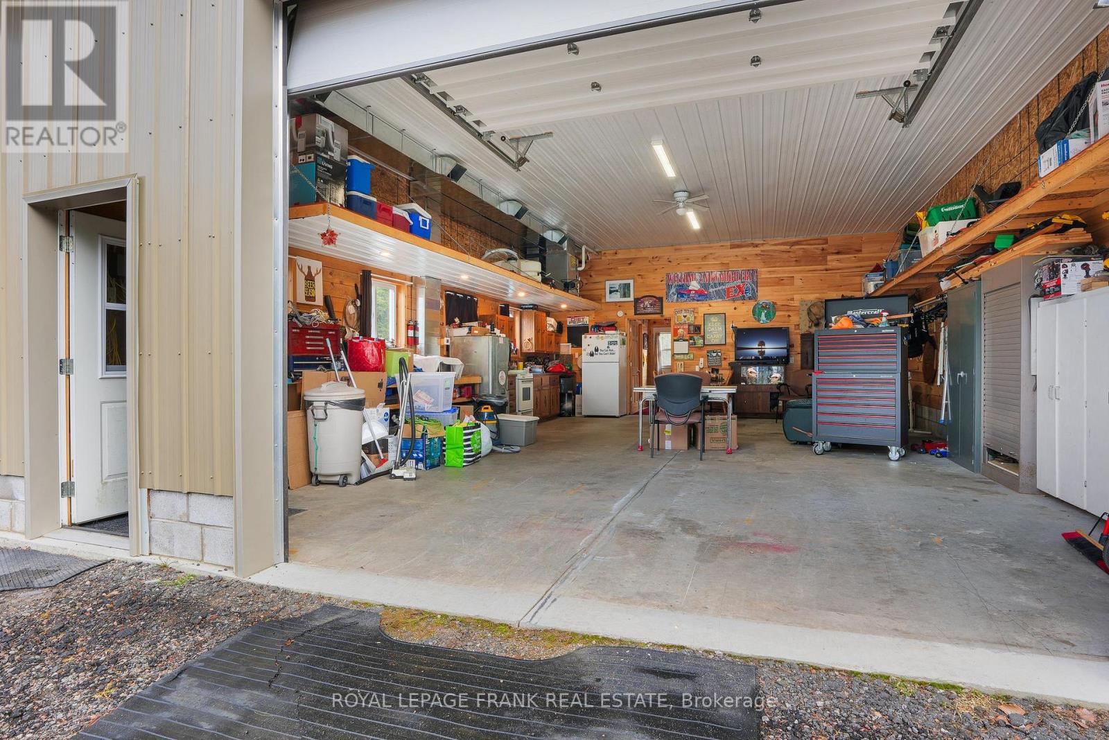 989 North Mckenzie Lake Road Property Photo 23