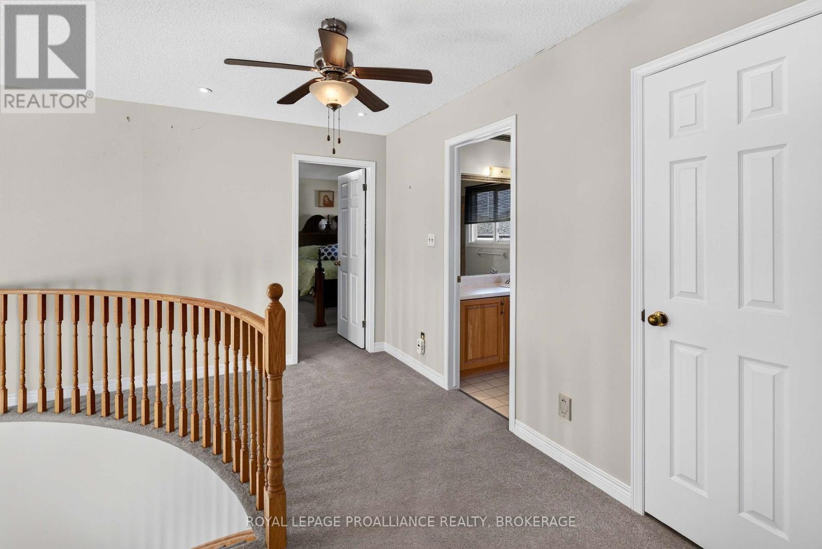 323 Sunrise Crescent Property Photo 19