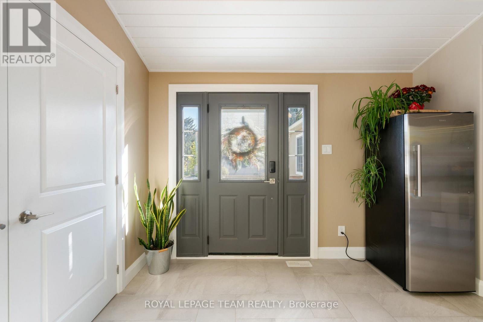 516 Sophia Street Property Photo 7